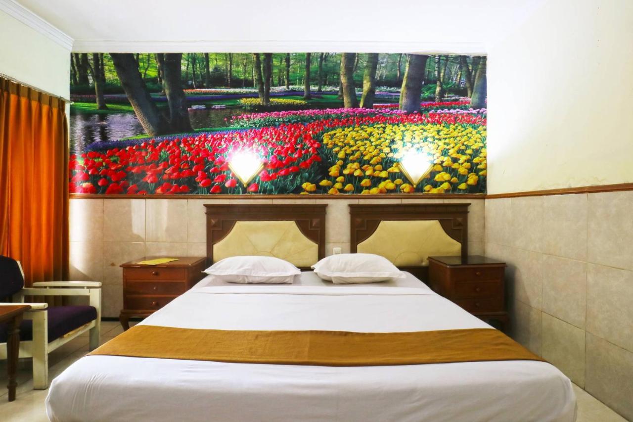 Hotel Tanjung Surabaia Exterior foto